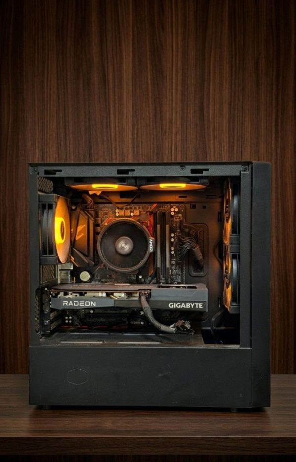Ryzen 5 3600 | RX 6600 | 16GB RAM | 500GB SSD | Gaming PC