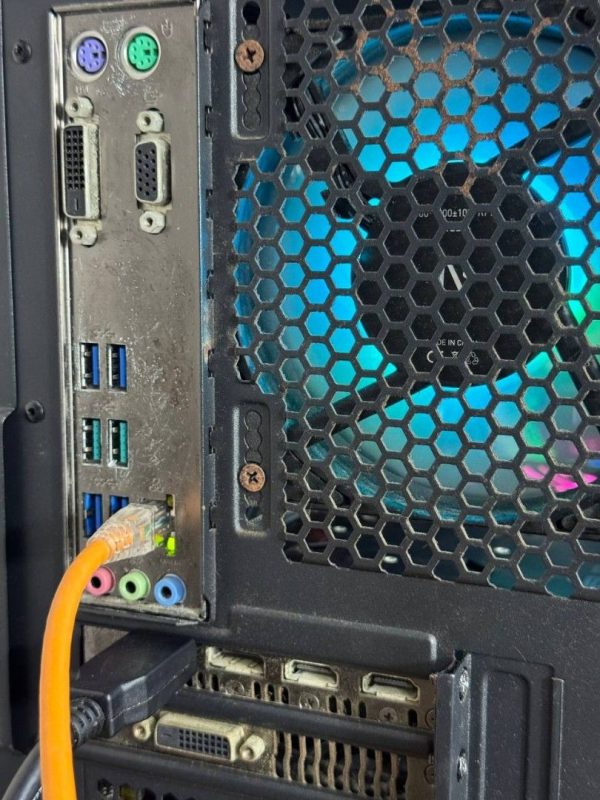 Ryzen 5 3600X | GTX 1080 Ti | 24GB RAM | 256GB SSD | Gaming PC.